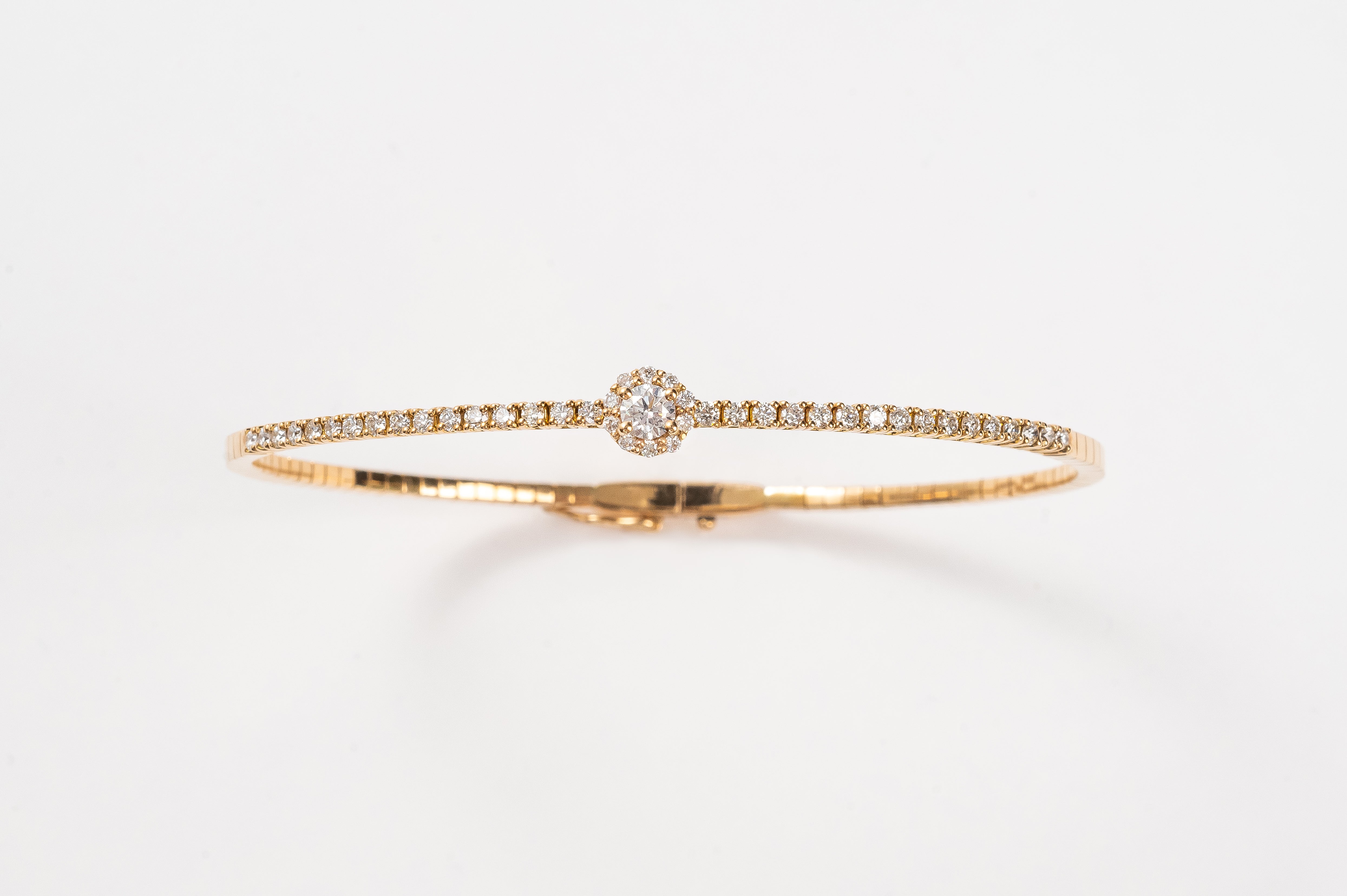 Round diamond bangle with stunning halo - 3 weeks delivery time